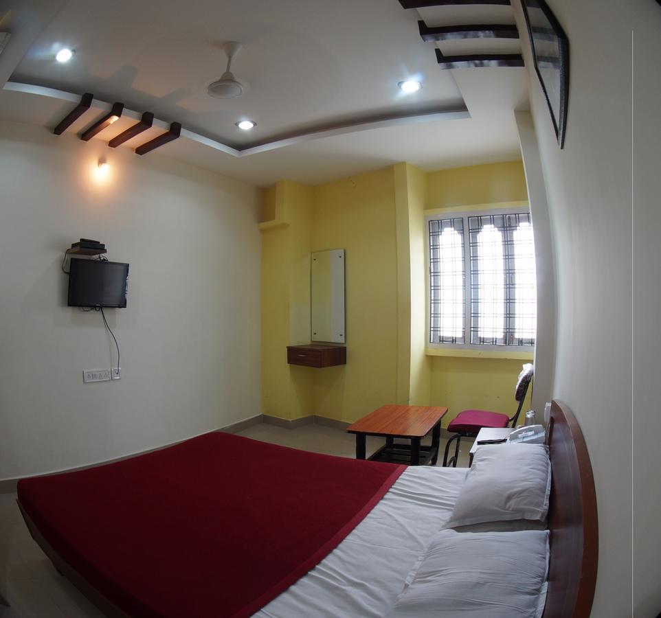Hotel Mahesh Residency Hyderabad Exterior photo